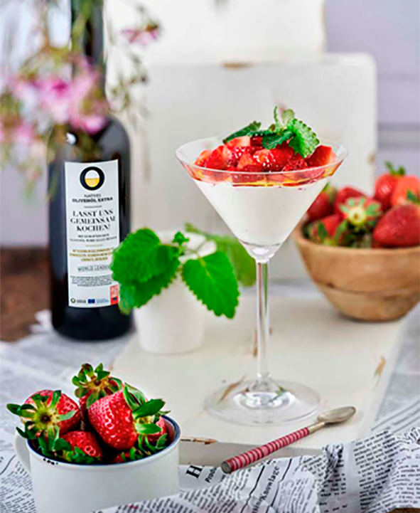 Joghurt mit Erdbeeren und nativem Olivenöl extra